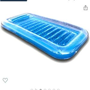 NIB Inflatable Tanning Pool